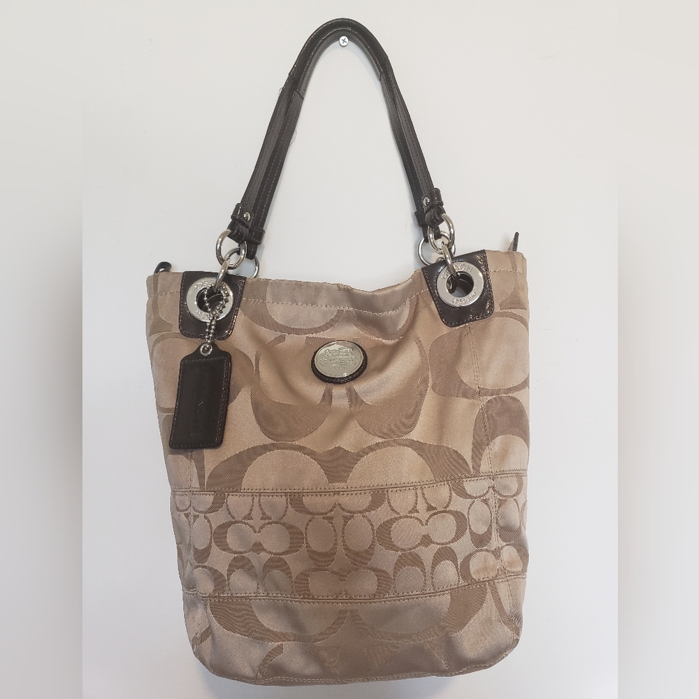 💜 Coach Signature Beige/ Brown Tote Handbag 👜 Leather Keychain